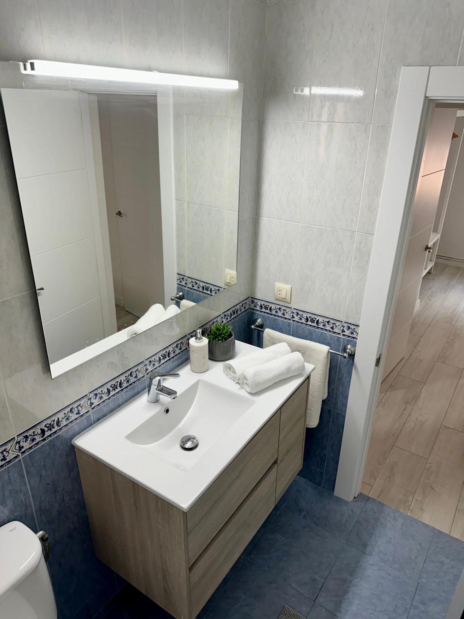 Cozy Flat 5 Mins From The Beach Gijón Exteriér fotografie